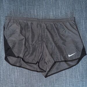 Women’s XXL Nike Charcoal and Black Running Shorts